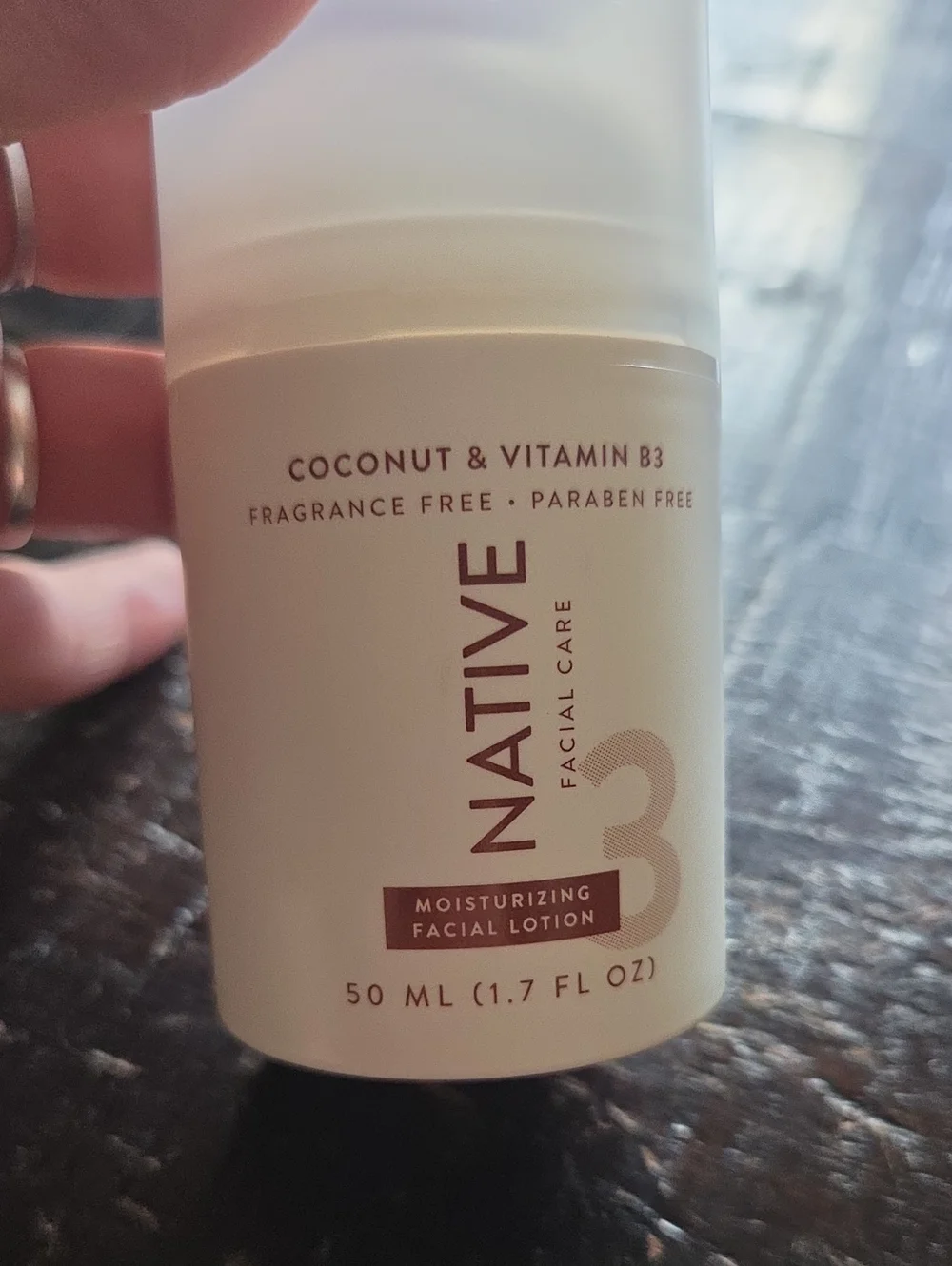 Native Coconut & Vitamin B3 Facial Moisturizer - 50 ML No Box